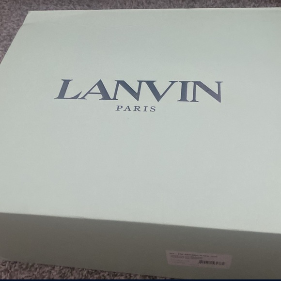 White Ruffled Sneakers - Picture 3 of 10